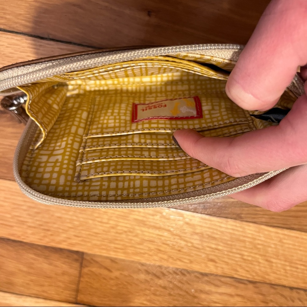 Fossil Key-Per Zip-Around Wristlet - image 6